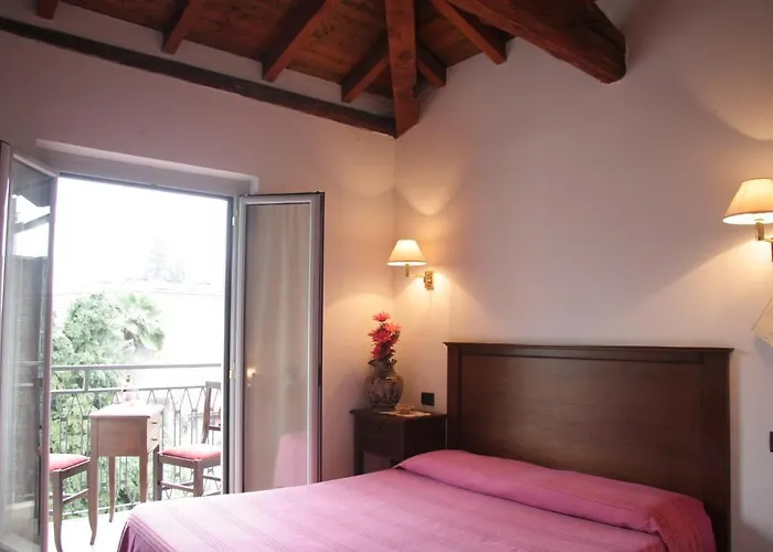 Отель La Стреза